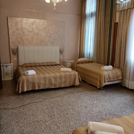 Palazzo Lion Morosini-3